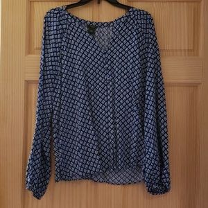 Patterned long sleeve